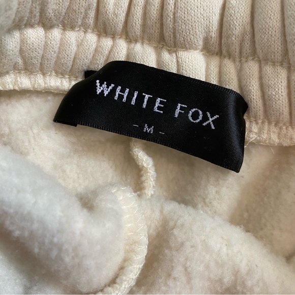 White Fox Along for the Ride Lounge shorts in Butter size M - Picture 5 of 10
